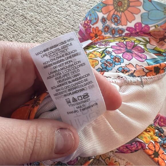 NWT Time and Tru Floral Ruffle Bikini Top Size Medium / 8 - 10 - Picture 8 of 10